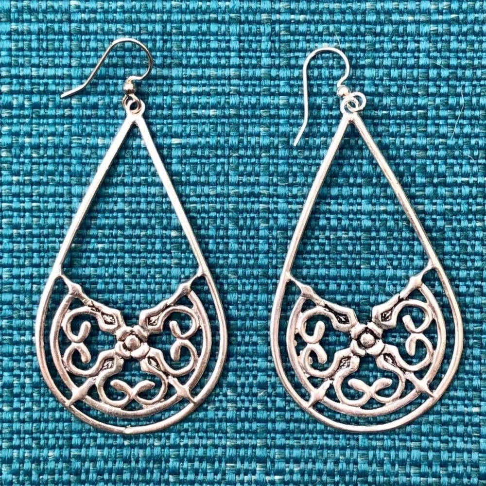 BOGO FREE!! Calypso Teardrop Dangle Earrings